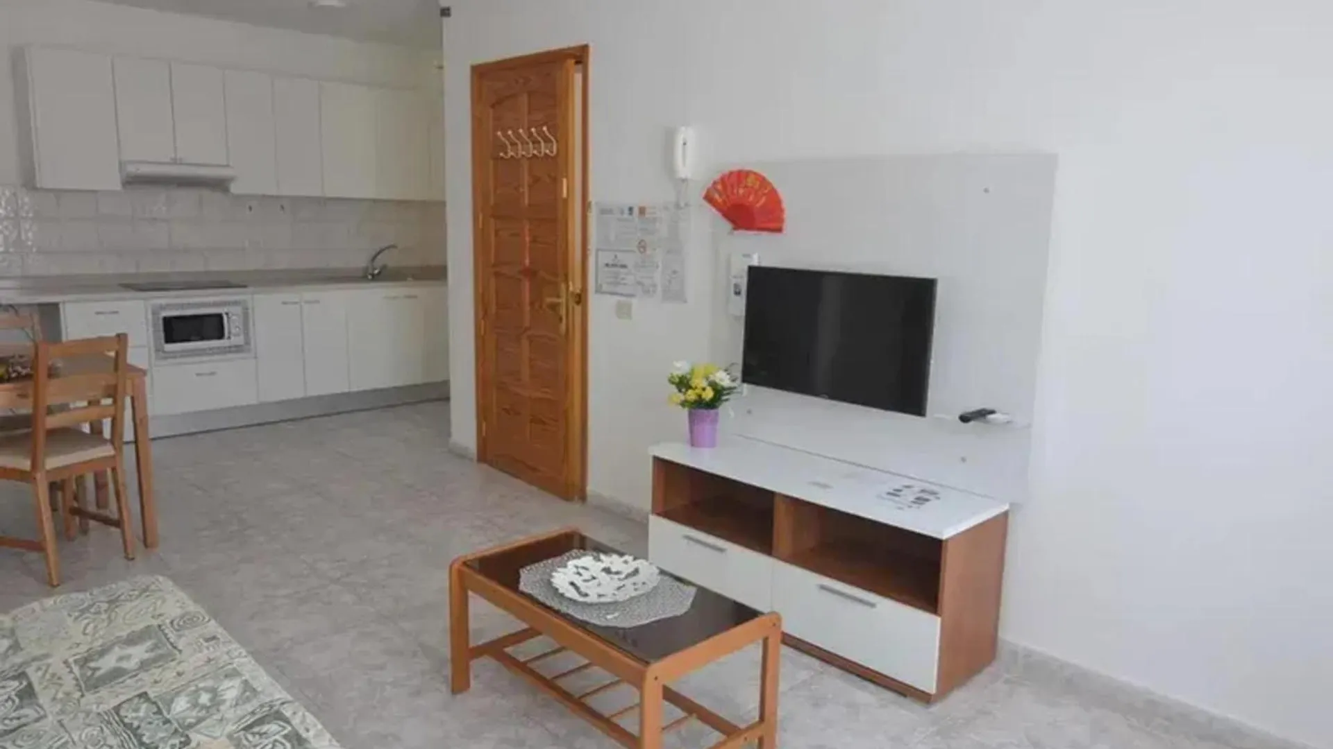 Cosy Apartment In Arinaga 50 M² City View